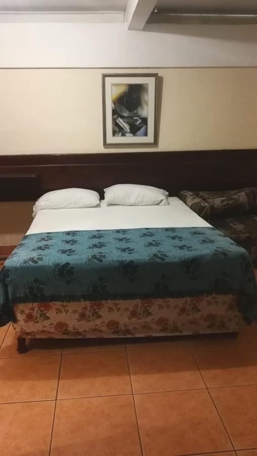Carnetta'S House Hotel Maraval Екстериор снимка